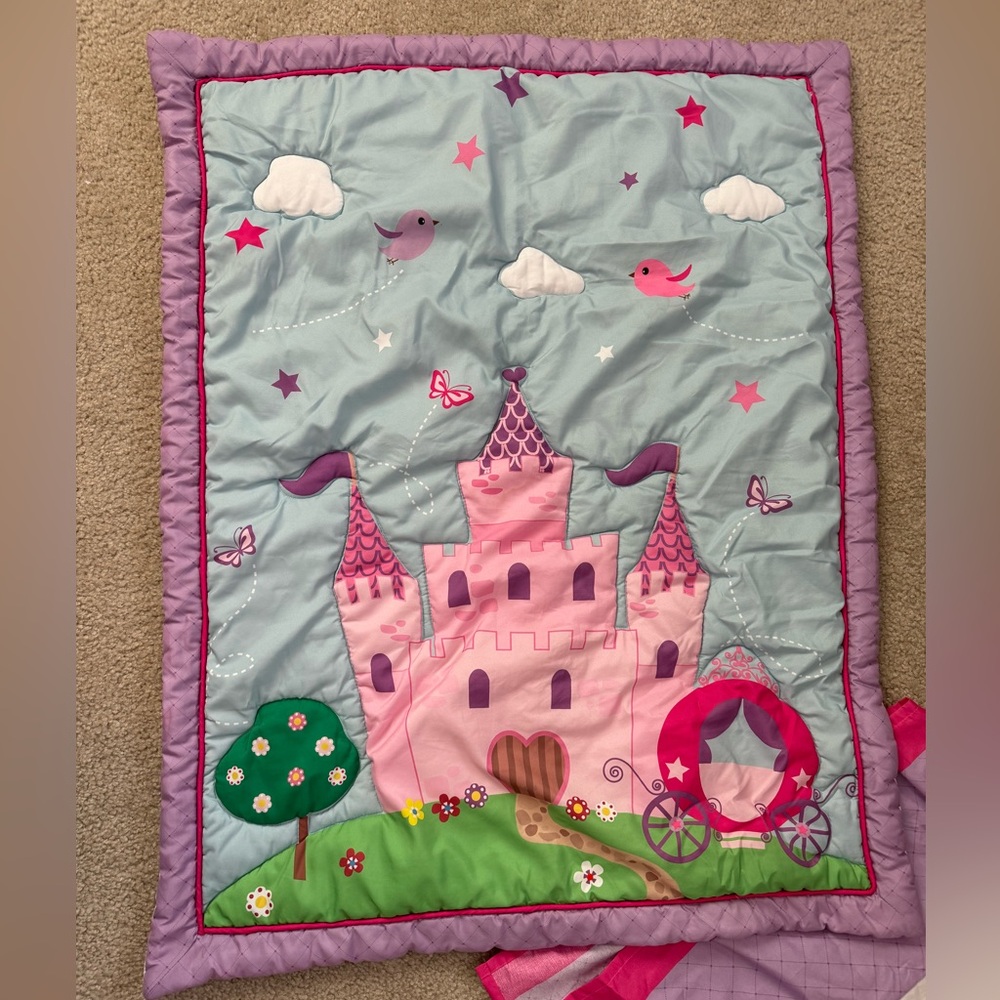 Toddler comforter and dust ruffle